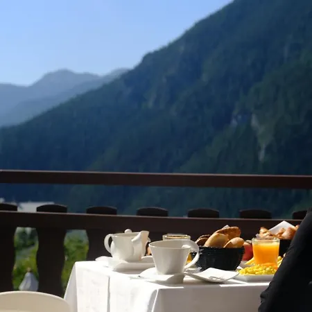 Le D'auron Restaurant Et Hotel
